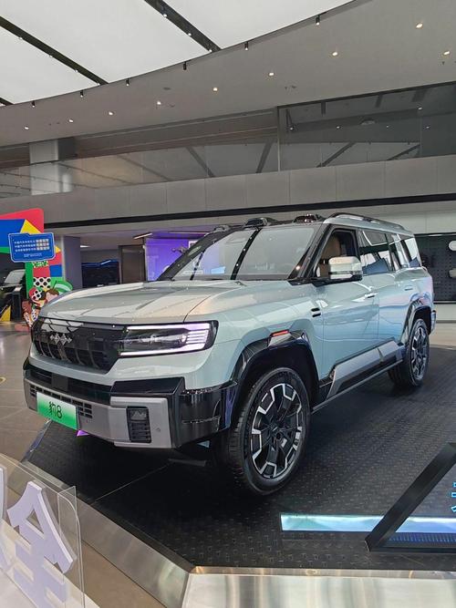 惠州314比亚迪方程豹硬派越野的爆款，英菲尼迪35周年与你共成长